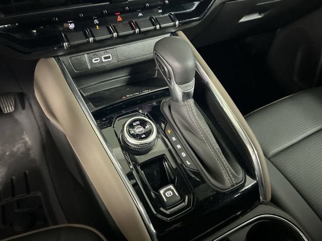 Certified 2025 GMC Canyon Denali AWD/4WD image 16