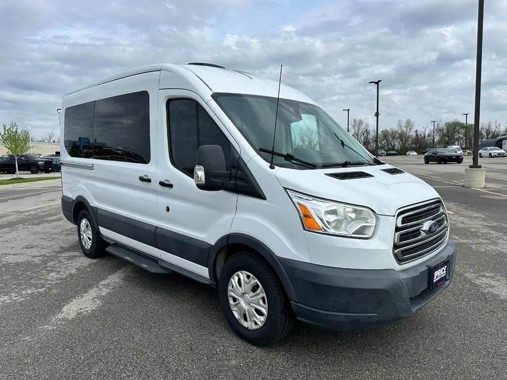 Used 2015 Ford Transit 150 XLT image 8