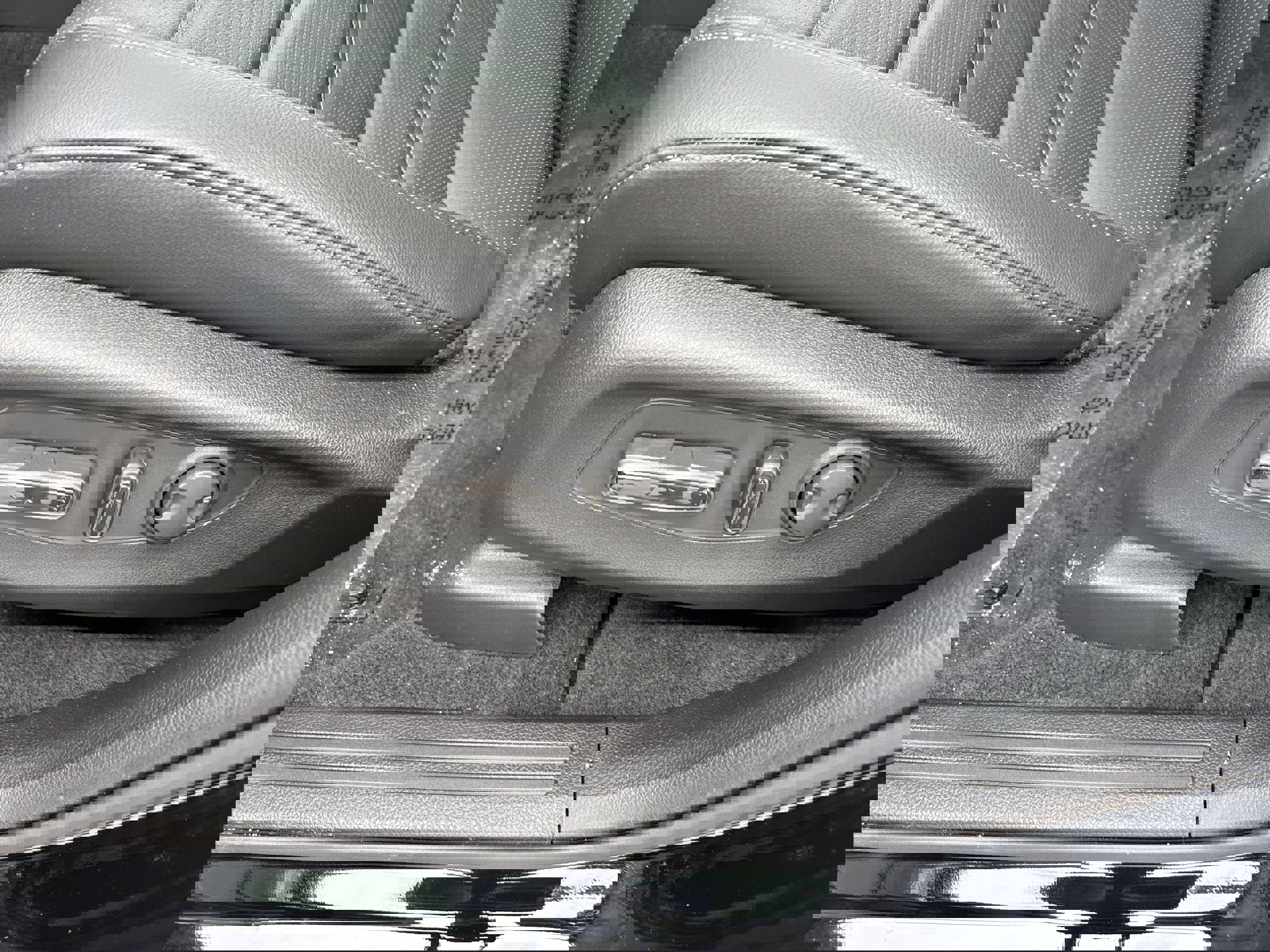 New 2026 Honda CR-V EX-L image 5