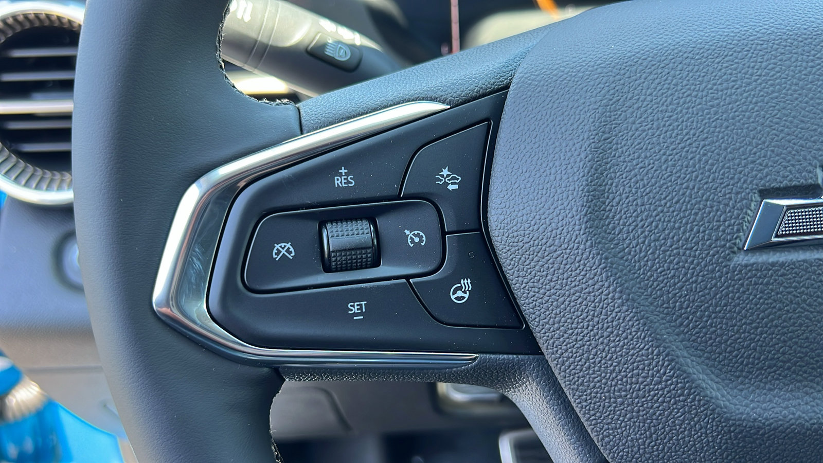 New 2025 Chevrolet Trax ACTIV w/ Driver Confidence Package image 24