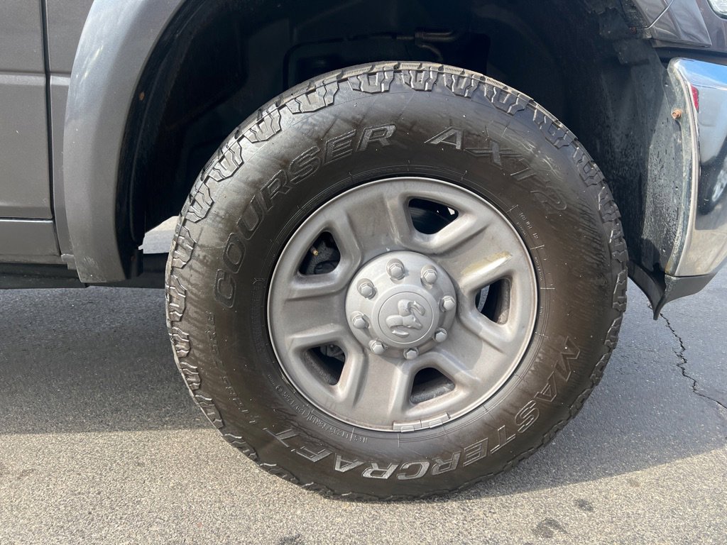 Used 2014 RAM 2500 Tradesman w/ Chrome Appearance Group image 31