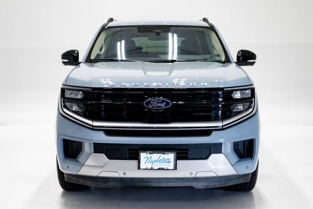 Used 2025 Ford Expedition Max Platinum w/ Driver's Package AWD/4WD image 4