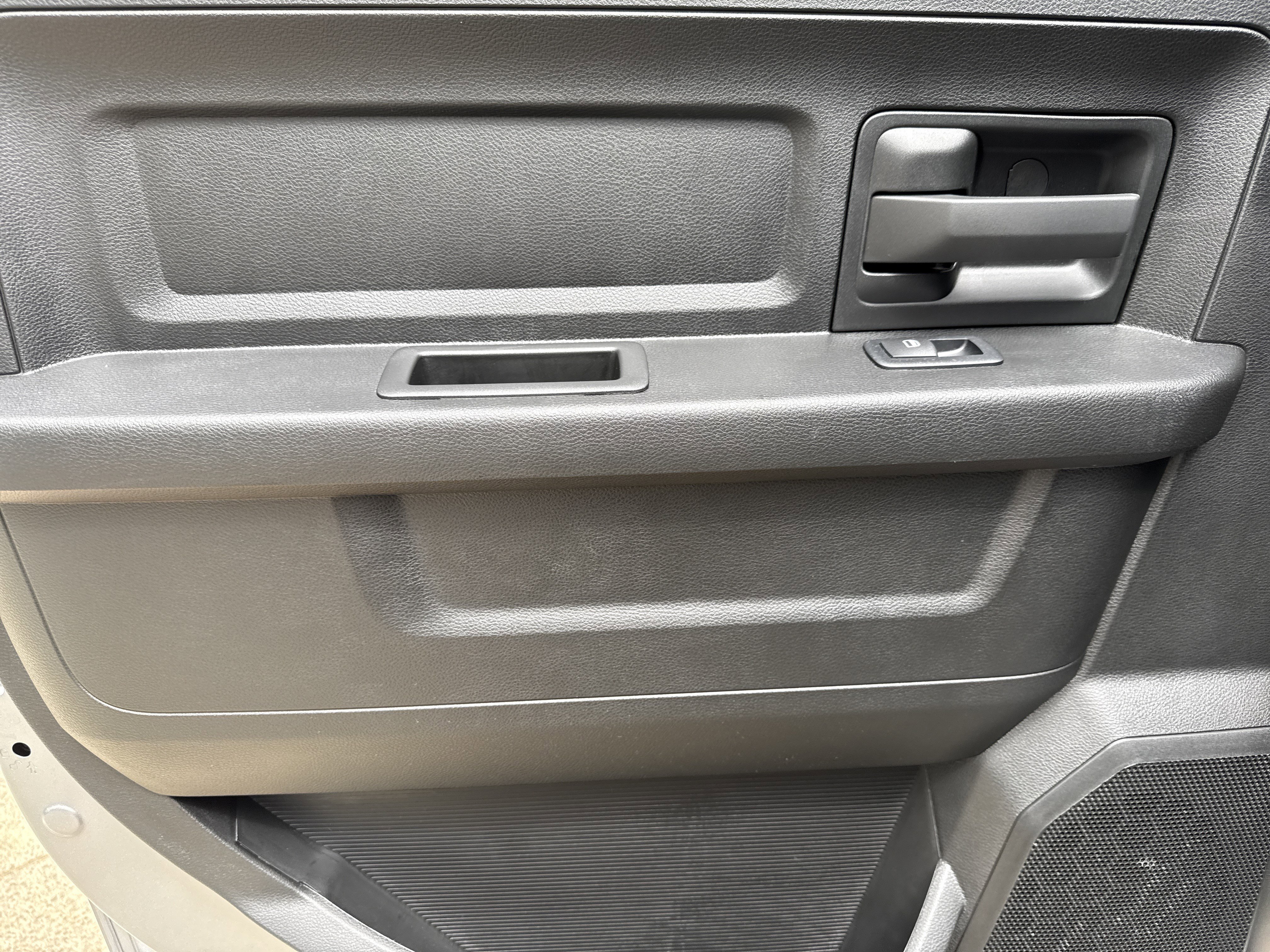 Used 2024 RAM 5500 Tradesman w/ Chrome Appearance Group image 24