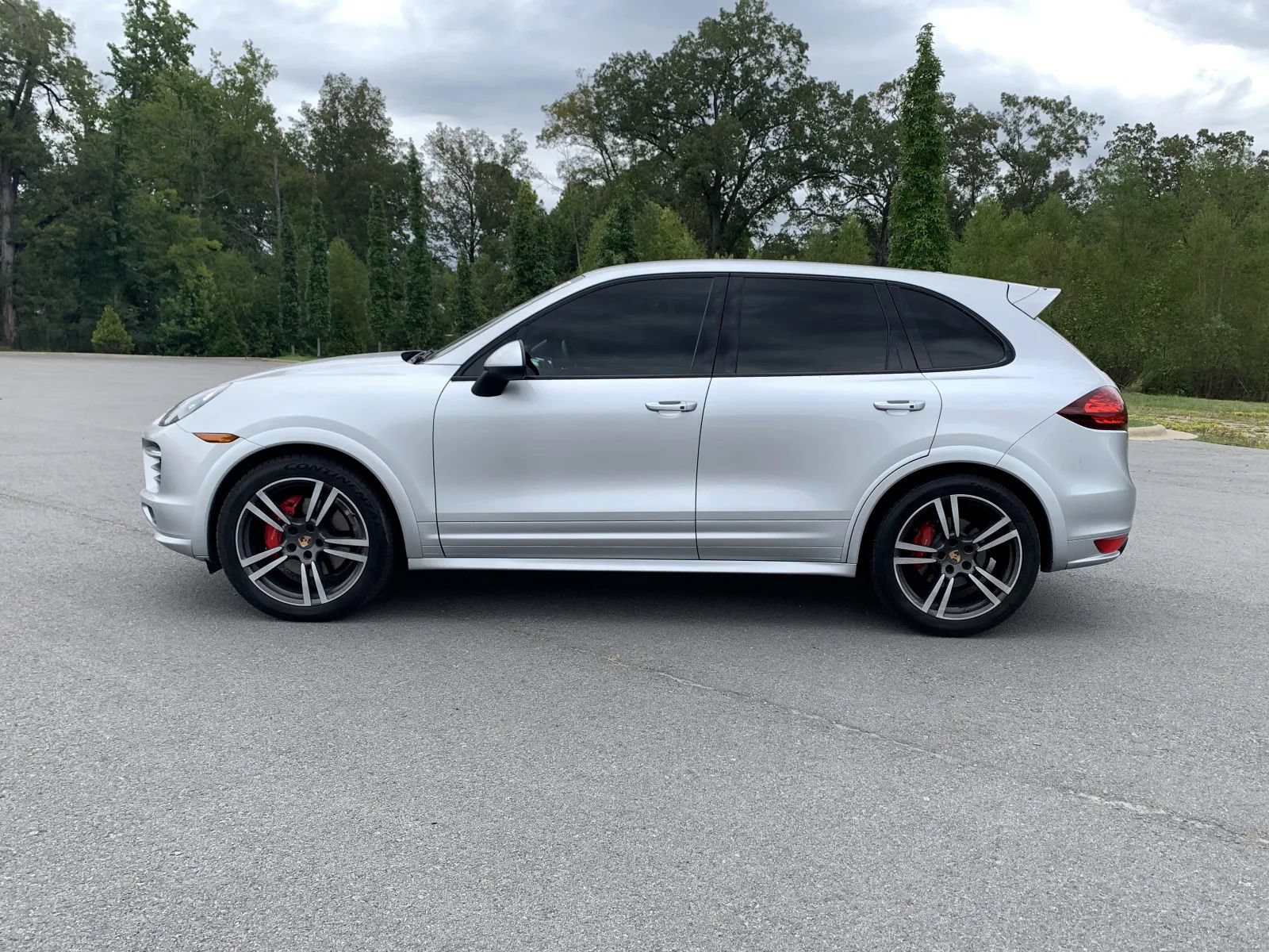 Used 2013 Porsche Cayenne GTS AWD/4WD image 4