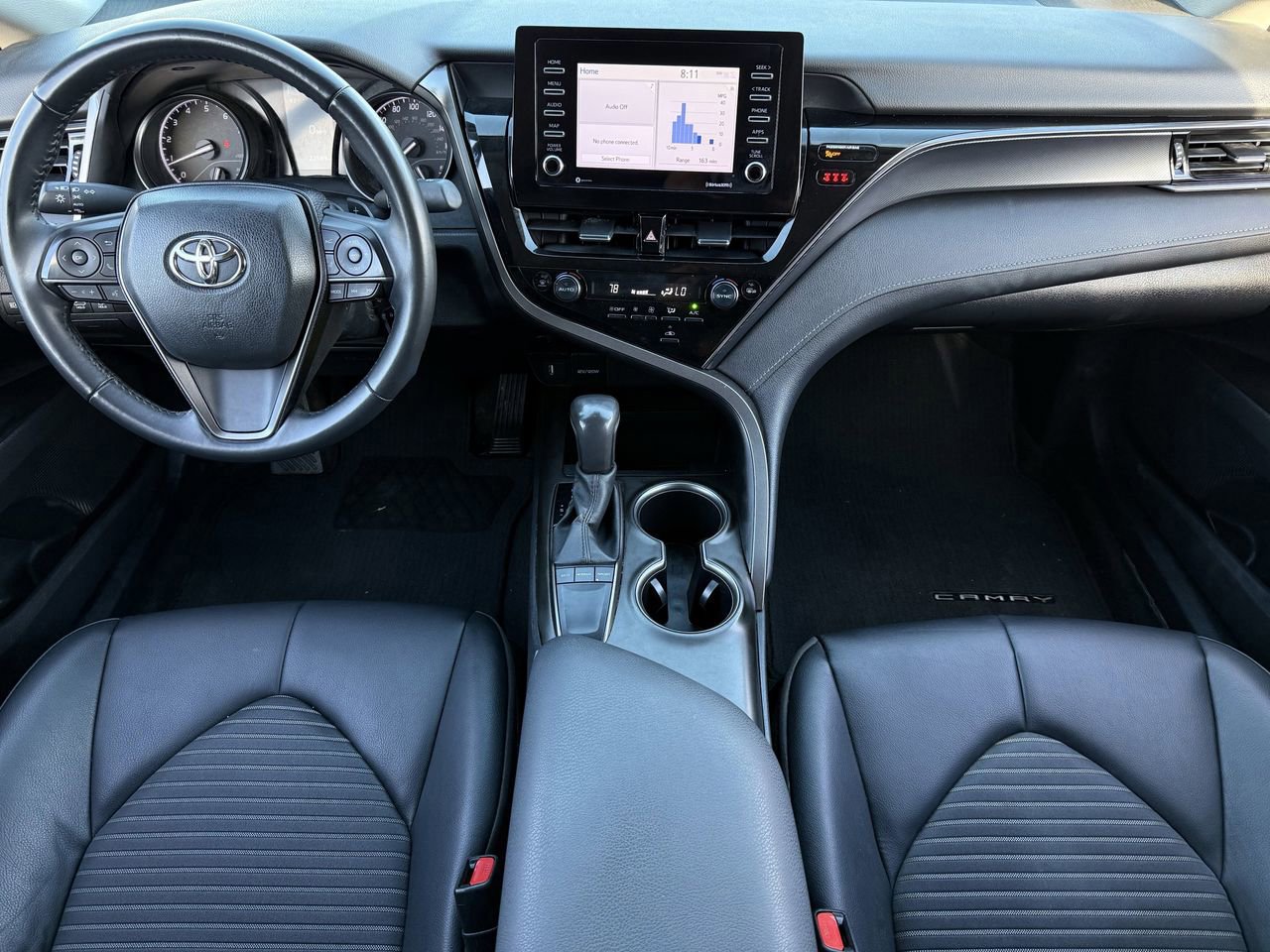 Used 2024 Toyota Camry SE image 10