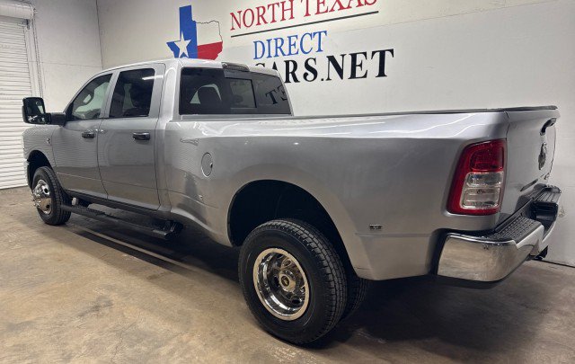 Used 2024 RAM 3500 Tradesman w/ Chrome Appearance Group AWD/4WD image 10