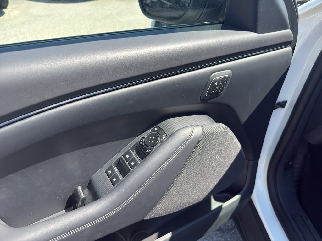 Used 2025 Ford Mustang Mach-E Select w/ Comfort Package Lite RWD image 23