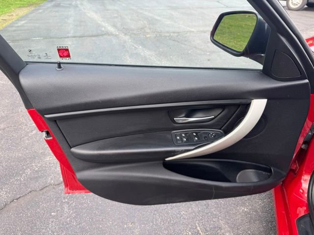 Used 2015 BMW 320i xDrive Sedan image 7