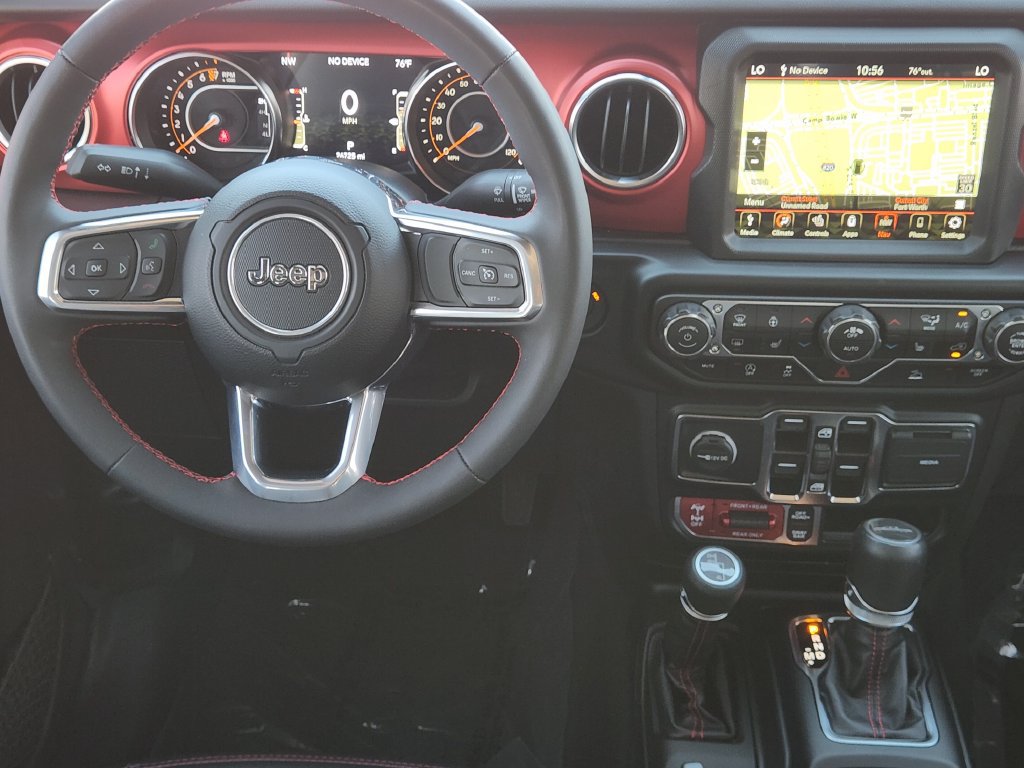 Used 2023 Jeep Gladiator Rubicon w/ Cold Weather Group AWD/4WD image 29