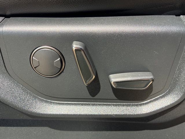 Used 2019 Ford F150 Raptor w/ Equipment Group 802A Luxury image 30