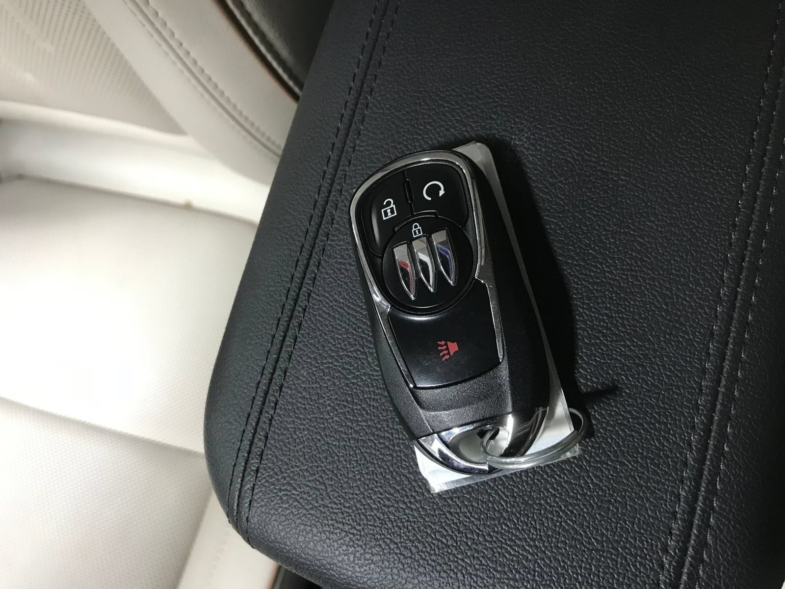 Used 2024 Buick Encore GX Avenir AWD/4WD image 13