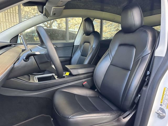 Used 2022 Tesla Model Y Performance image 15