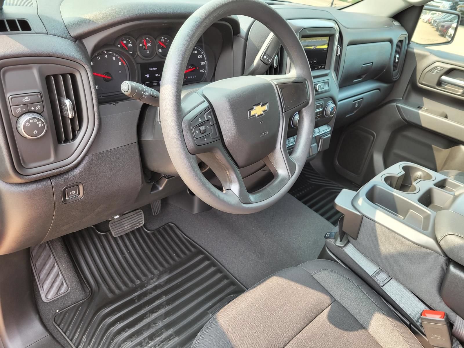 New 2026 Chevrolet Silverado 1500 Custom RWD image 15