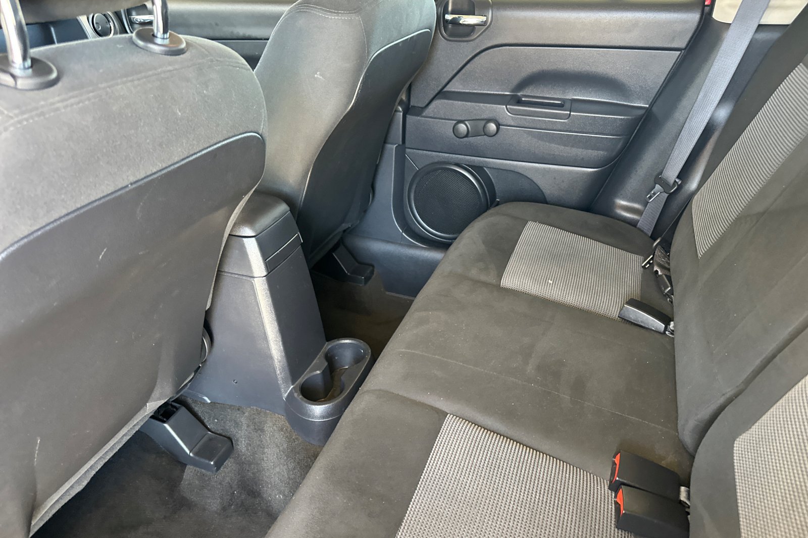 Used 2016 Jeep Patriot Sport FWD image 12