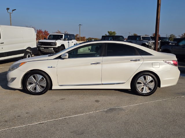 Used 2013 Hyundai Sonata Limited w/ Panoramic Sunroof Pkg FWD image 7