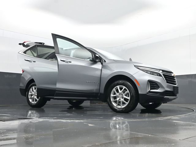 Used 2024 Chevrolet Equinox LT image 33