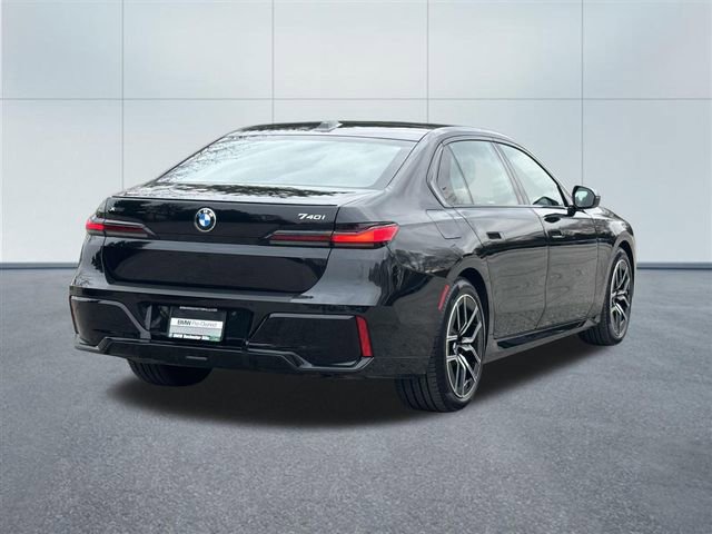 Used 2026 BMW 740i xDrive image 6