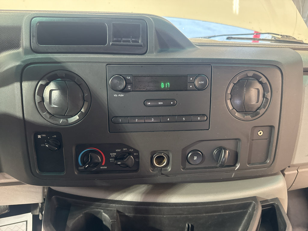 Used 2014 Ford E-150 and Econoline 150 w/ Power Group RWD image 18