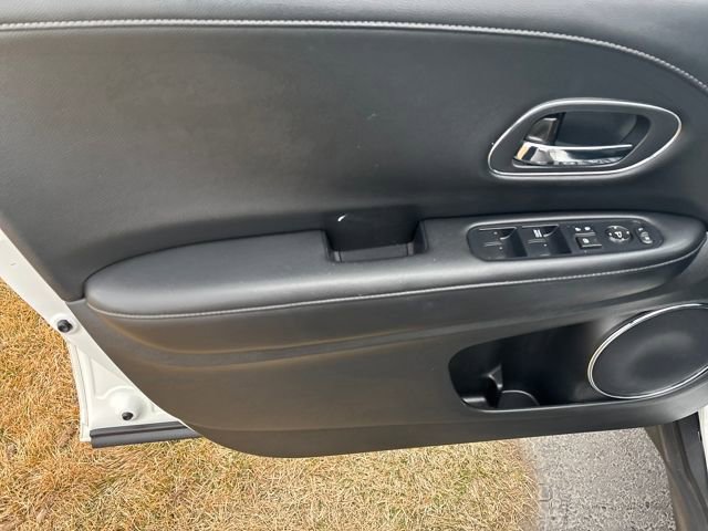 Used 2019 Honda HR-V EX-L image 10