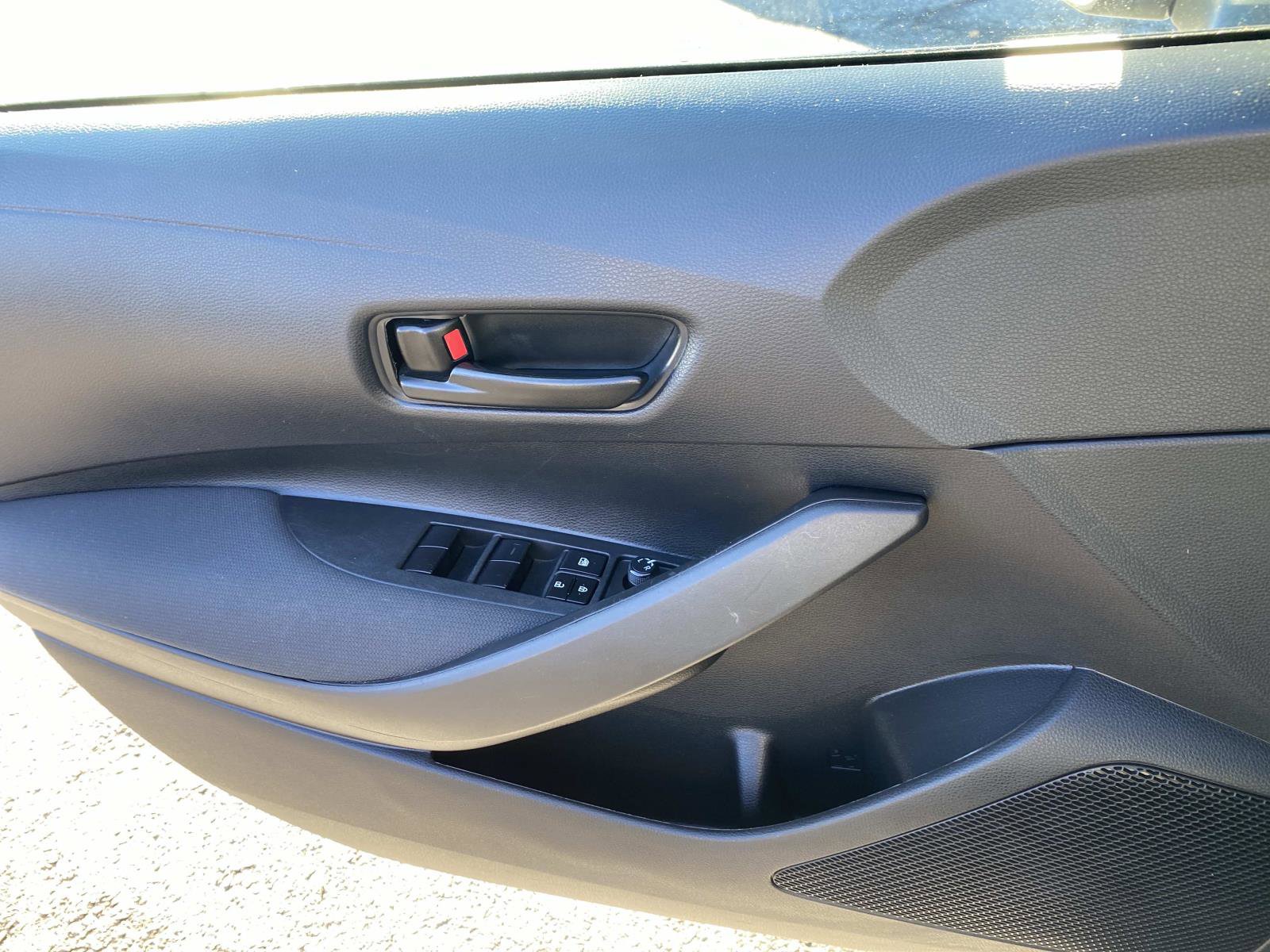 Used 2022 Toyota Corolla LE image 18