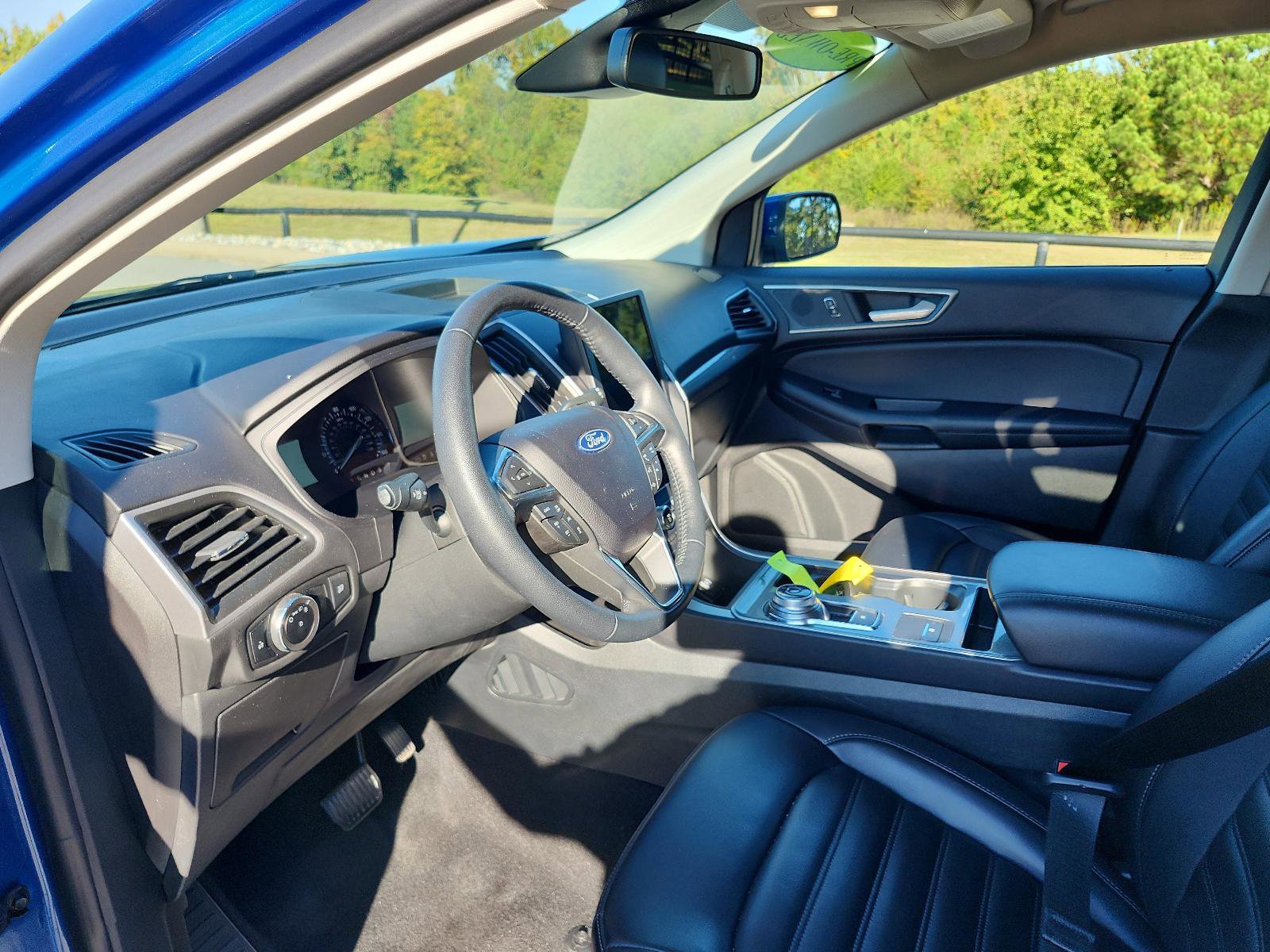 Used 2024 Ford Edge SEL image 12