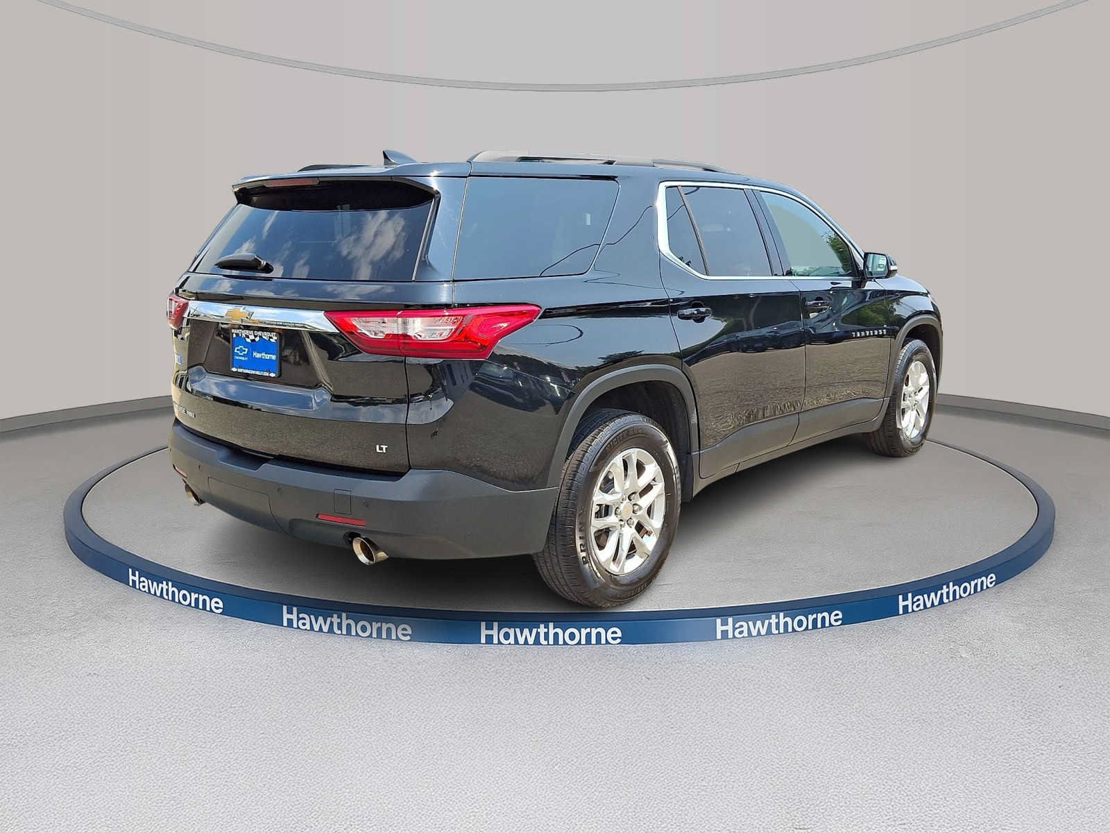 Used 2020 Chevrolet Traverse LT w/ Driver Confidence II Package AWD/4WD image 6