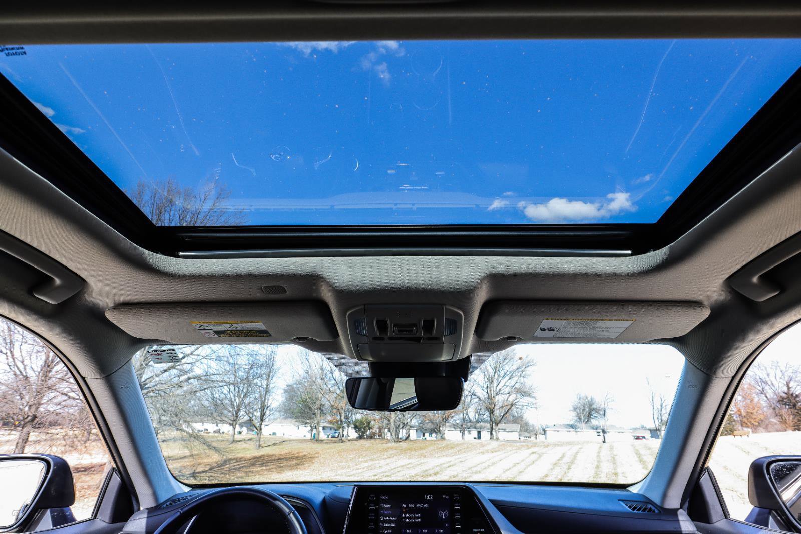 Used 2021 Toyota Highlander XLE image 6