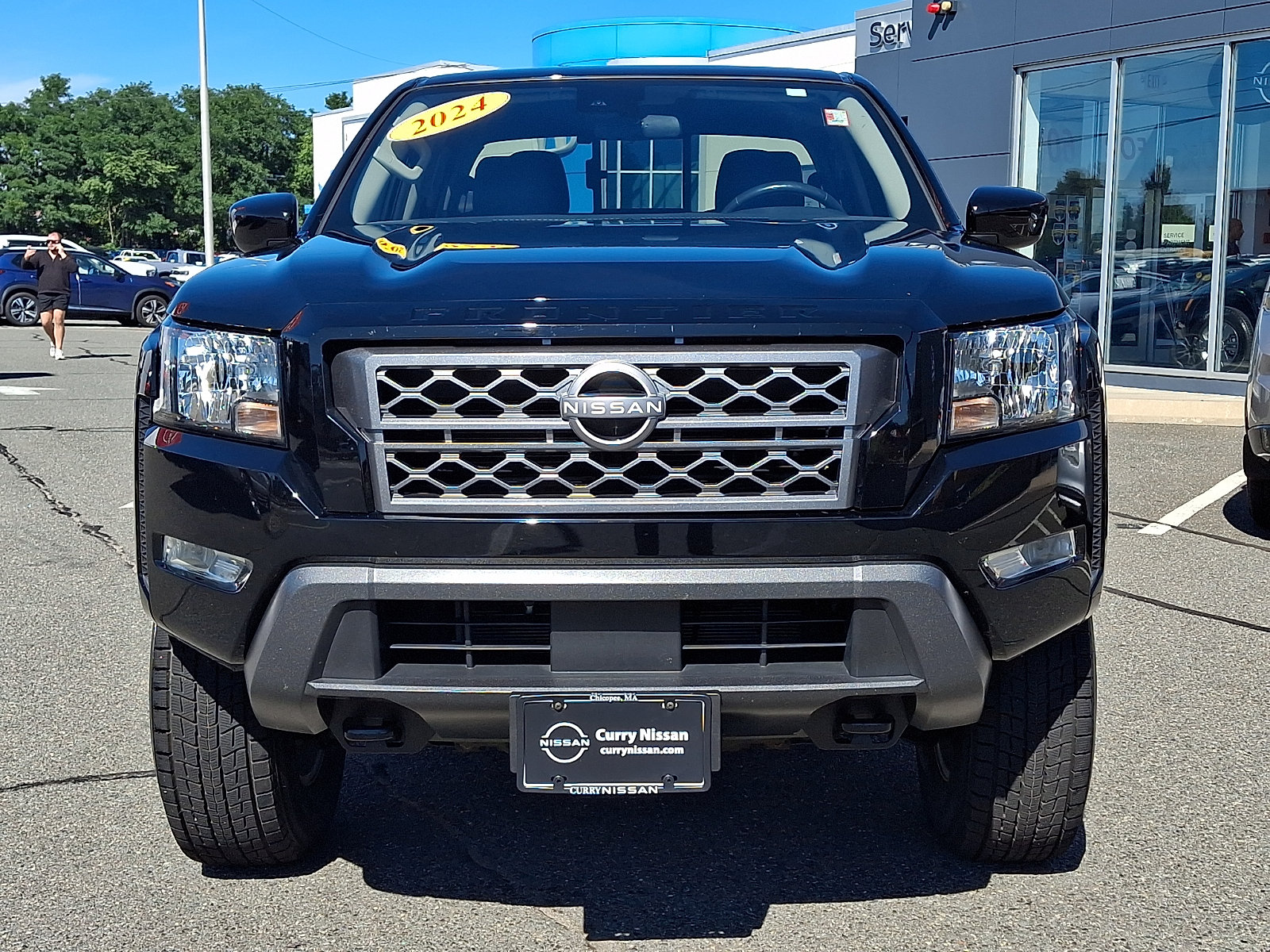 Used 2024 Nissan Frontier SV w/ SV Convenience Package AWD/4WD image 2