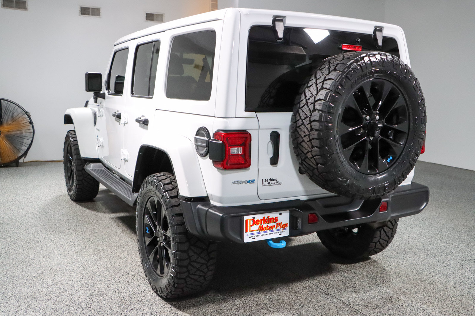 Used 2022 Jeep Wrangler Unlimited Sahara AWD/4WD image 10