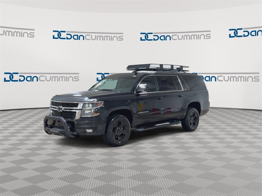 Used 2017 Chevrolet Suburban LT w/ Luxury Package image 4