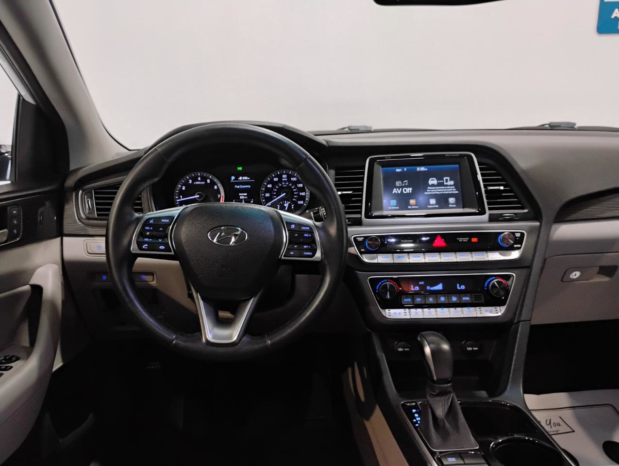 Used 2018 Hyundai Sonata Limited image 13