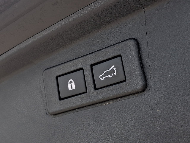 Used 2025 Subaru Outback Onyx Edition AWD/4WD image 30