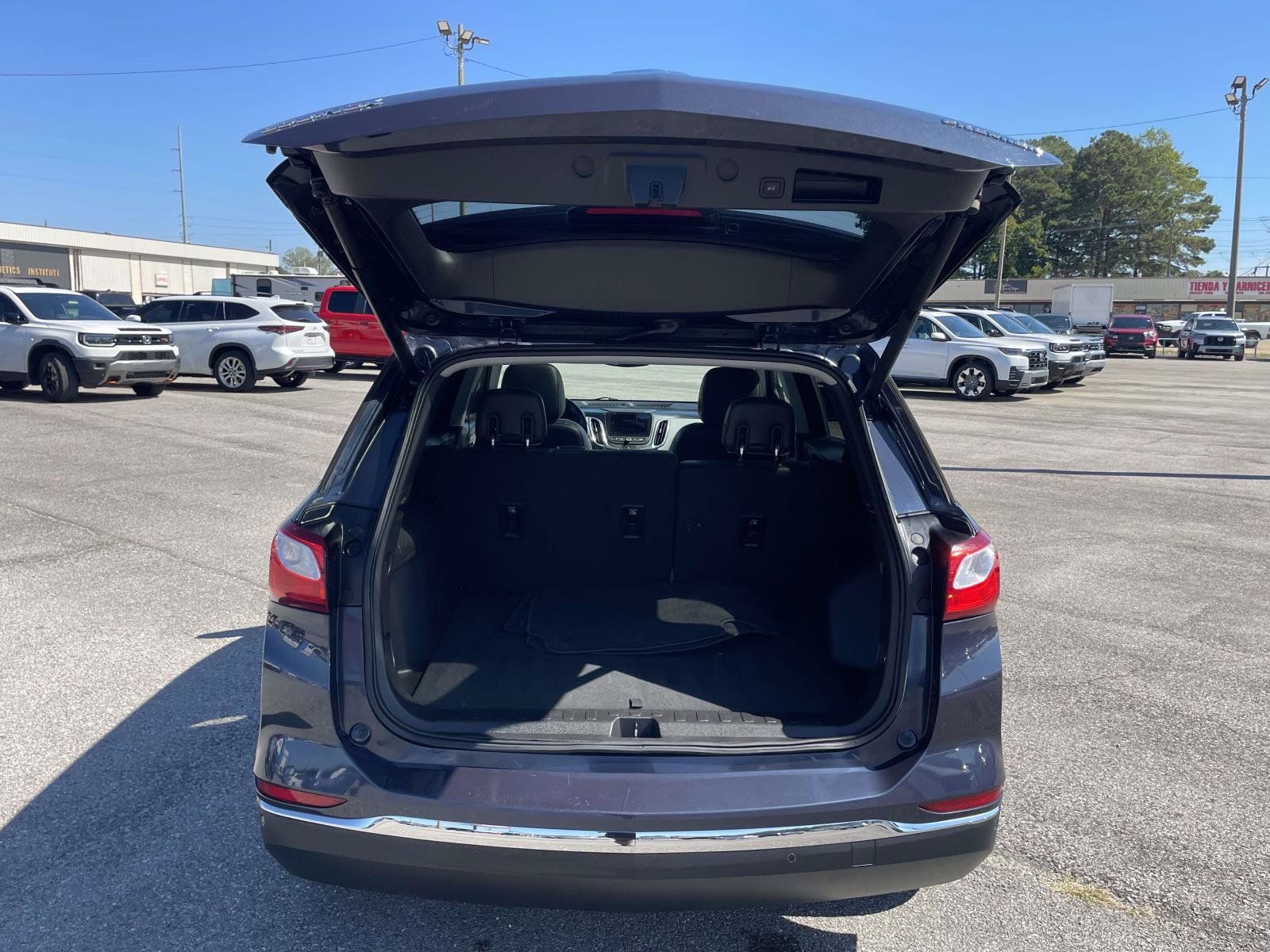 Used 2019 Chevrolet Equinox Premier FWD image 8