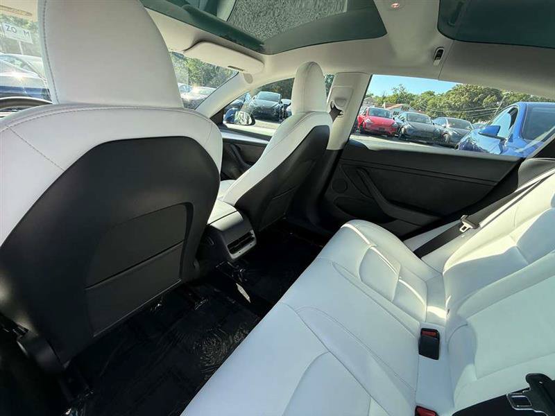 Used 2023 Tesla Model 3 Standard Range RWD image 14