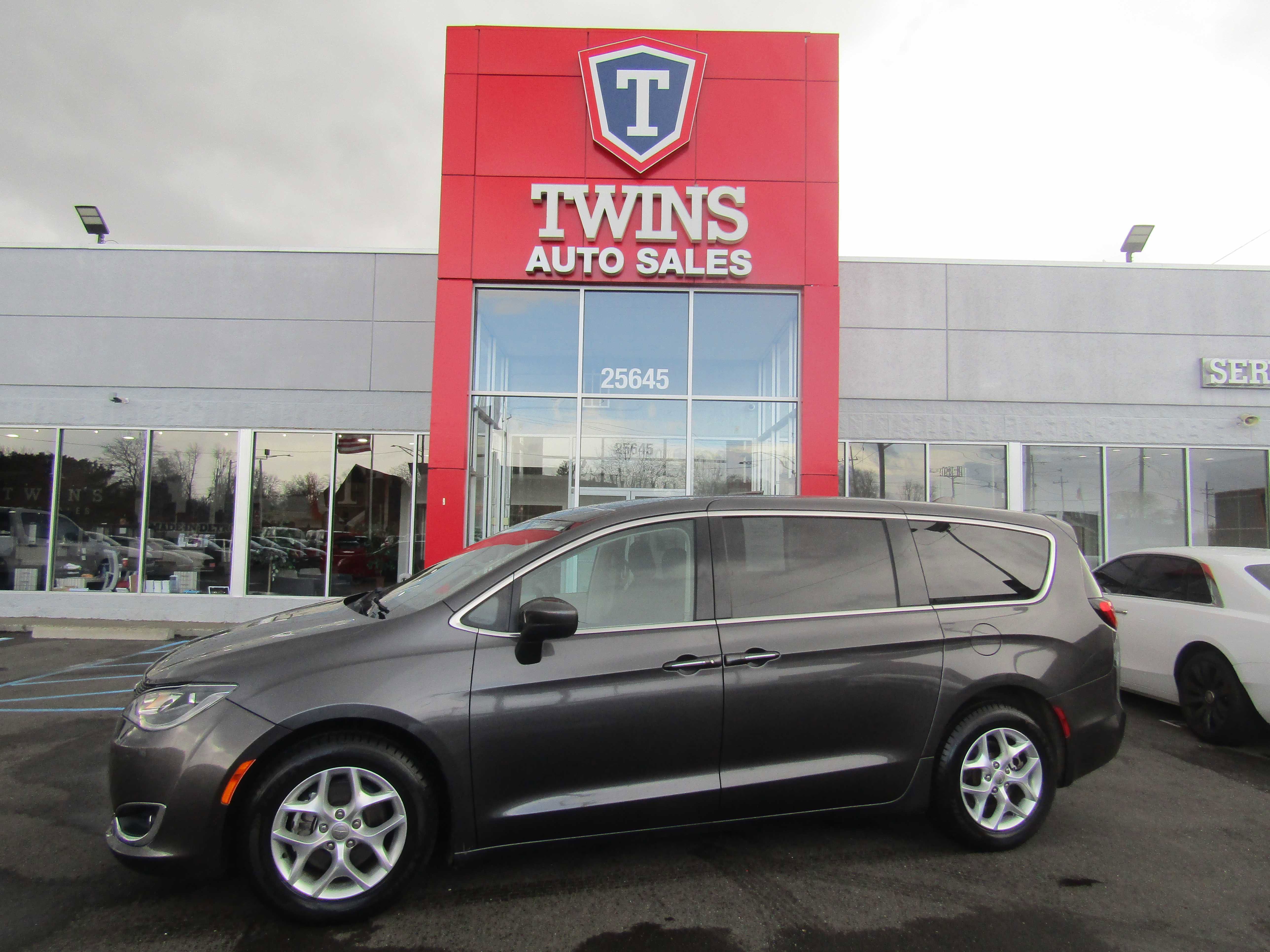 Used 2017 Chrysler Pacifica Touring Plus w/ Tire & Wheel Group
