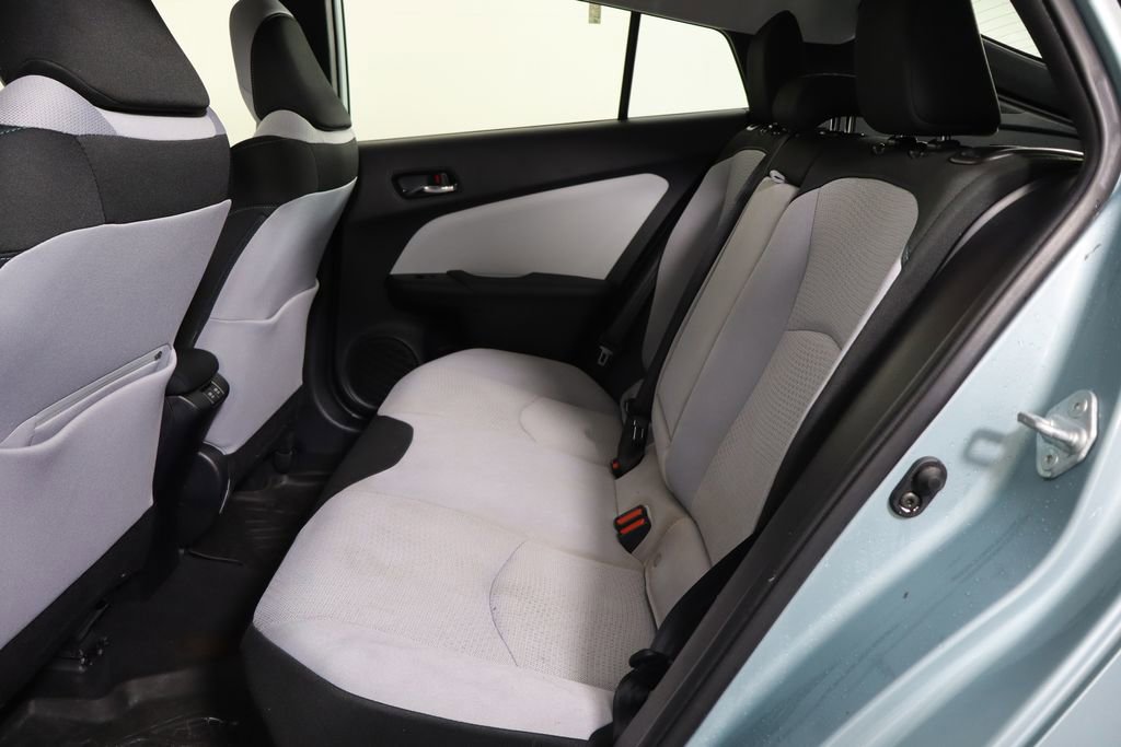 Used 2019 Toyota Prius LE image 17