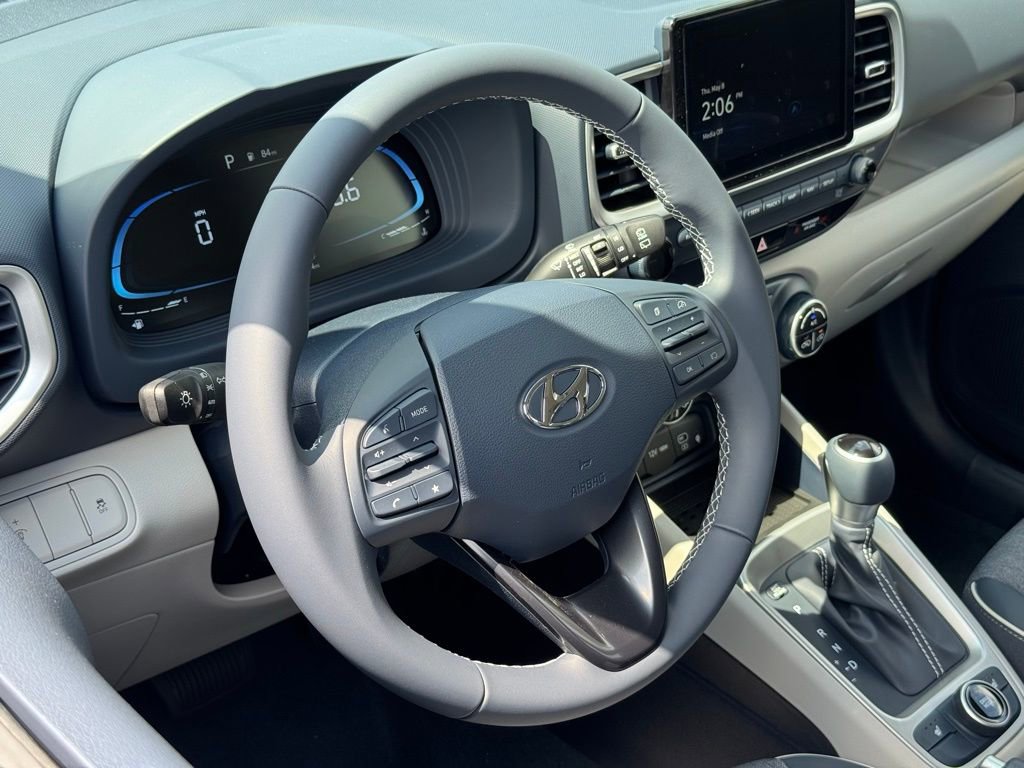 Certified 2025 Hyundai Venue Limited image 16