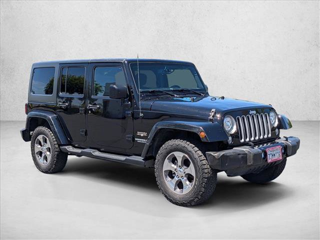 Used 2017 Jeep Wrangler Unlimited Sahara AWD/4WD image 3
