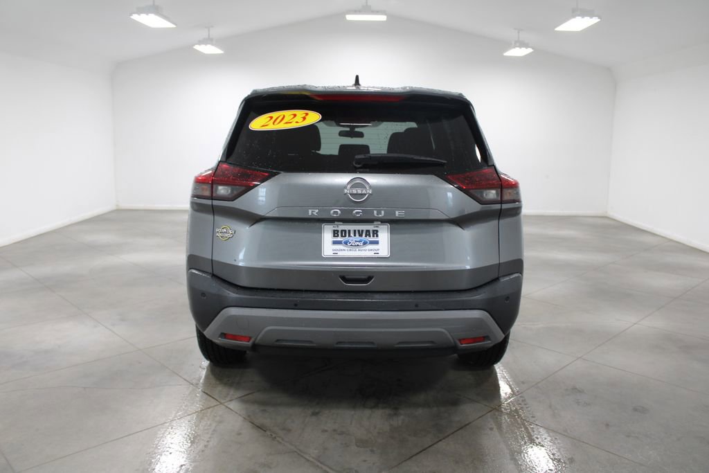 Used 2023 Nissan Rogue S image 8