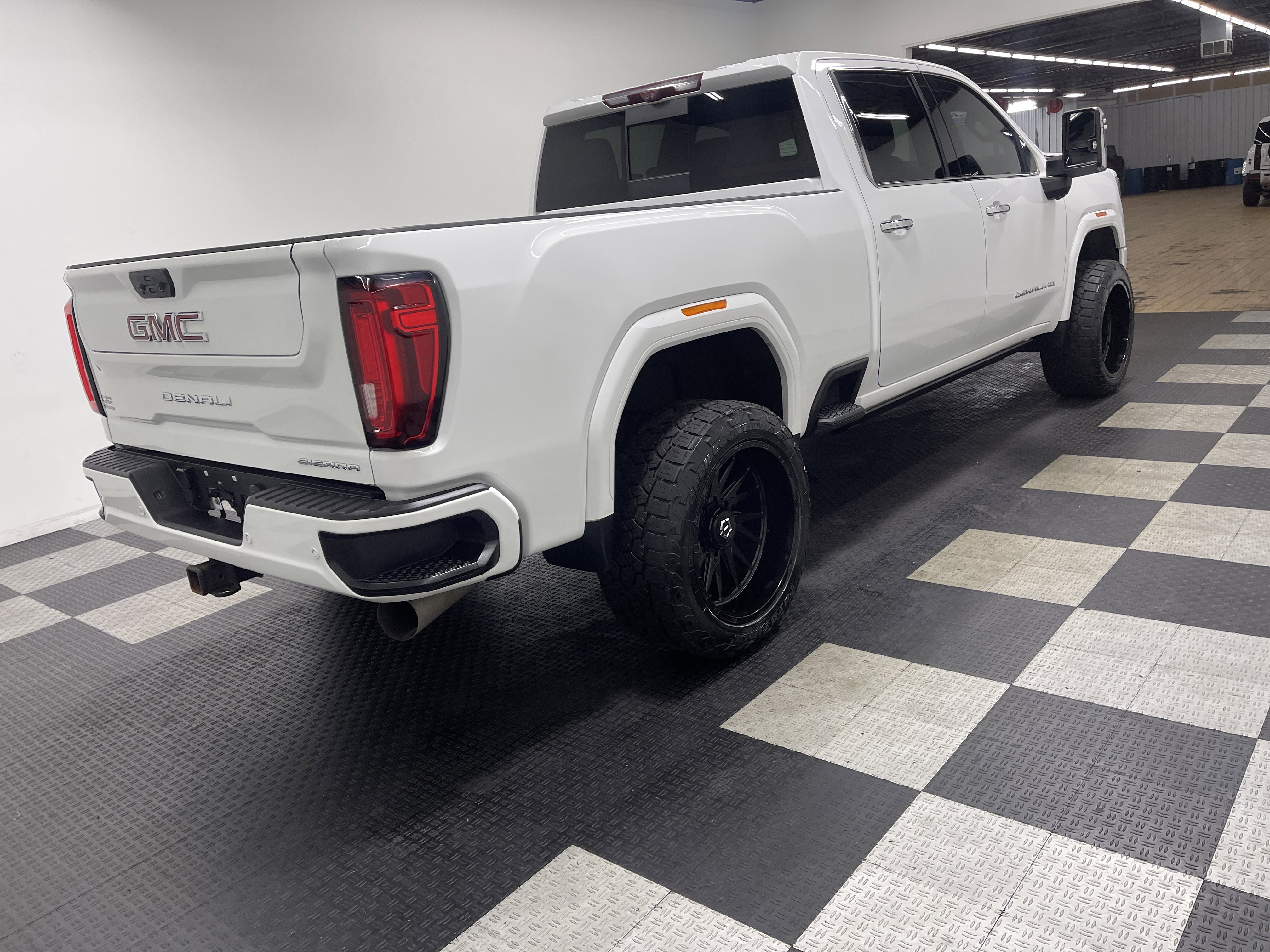 Used 2020 GMC Sierra 2500 Denali w/ Denali Ultimate Package image 5