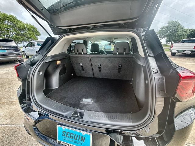 Certified 2026 Buick Encore GX Sport Touring FWD image 24