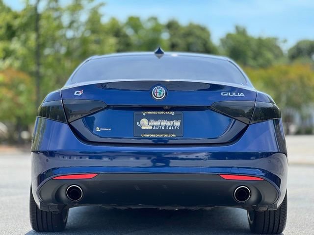 Used 2017 Alfa Romeo Giulia AWD image 6