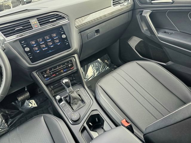 Used 2022 Volkswagen Tiguan SE image 34
