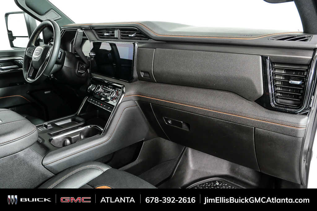 Used 2025 GMC Sierra 2500 AT4 w/ AT4 Premium Plus Package AWD/4WD image 24