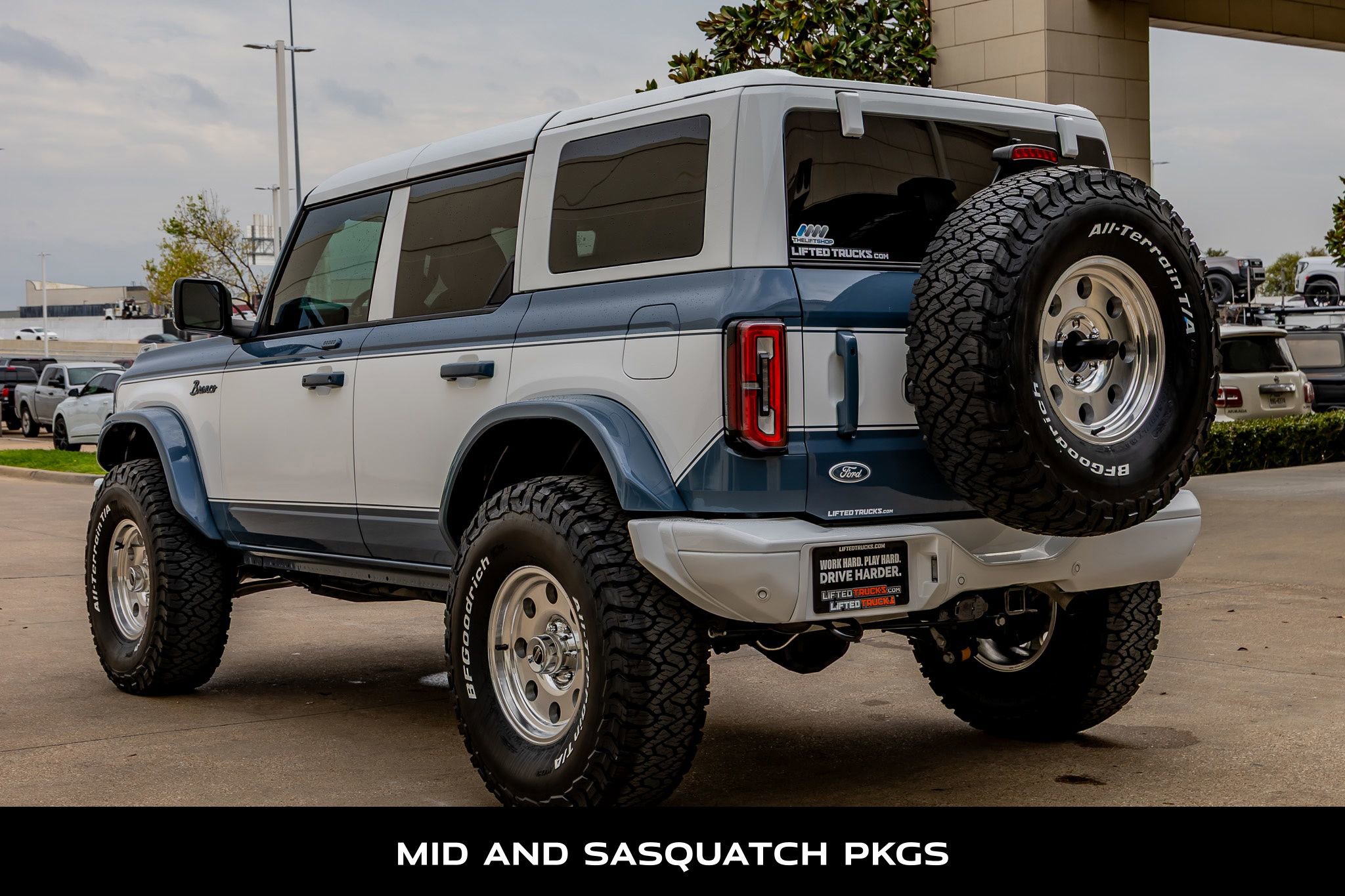 Used 2023 Ford Bronco Heritage Edition AWD/4WD image 7