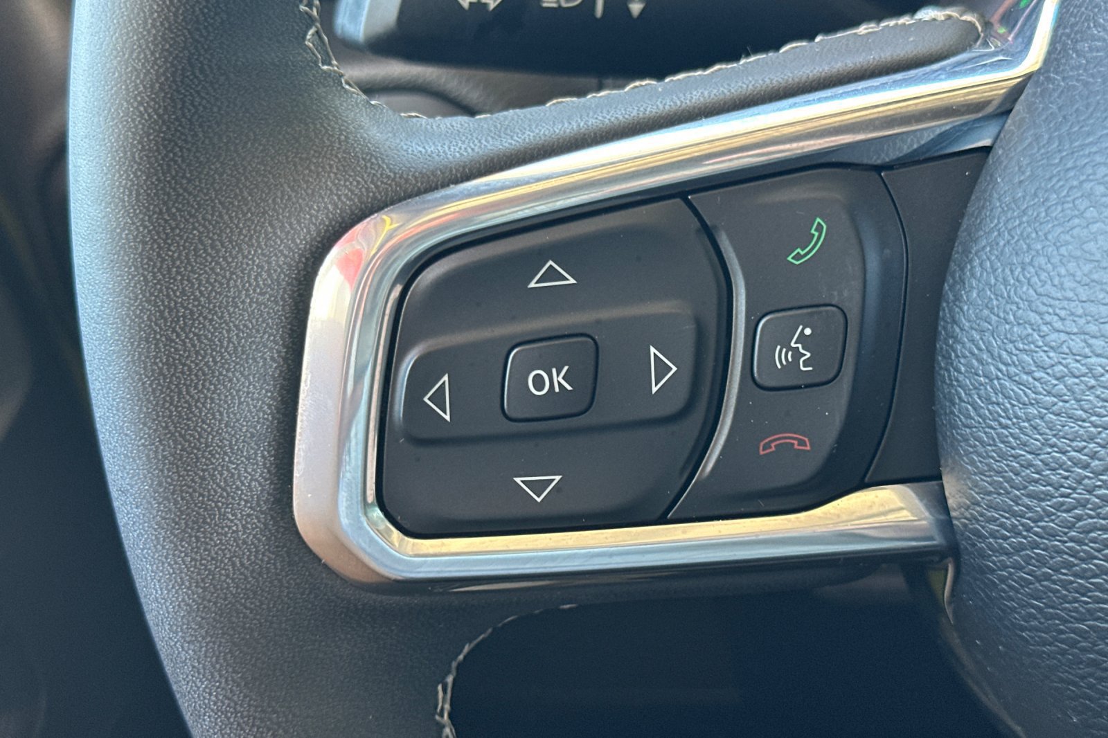 Used 2023 Jeep Wrangler Unlimited Sahara AWD/4WD image 27