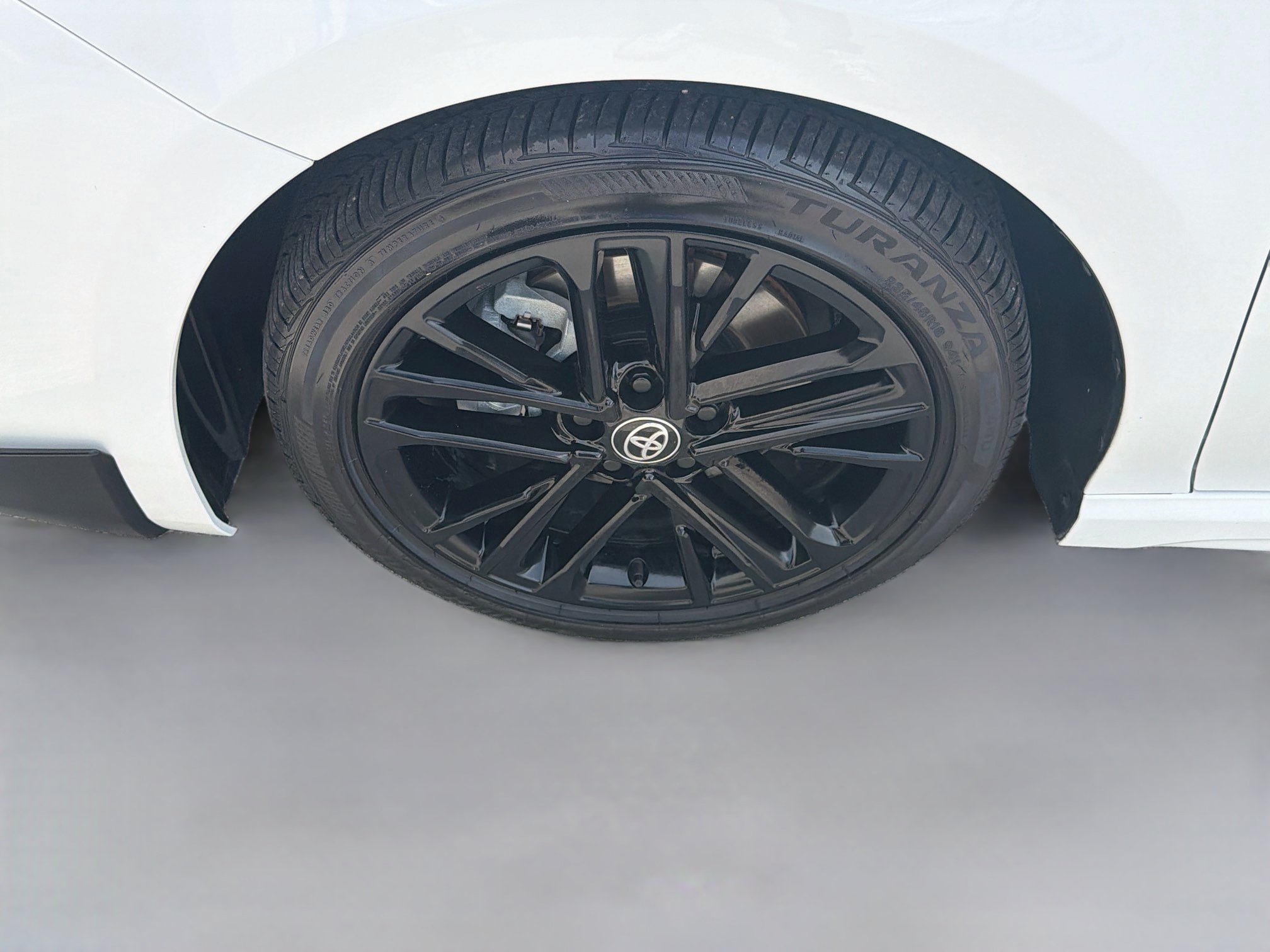 Used 2026 Toyota Camry SE FWD image 36