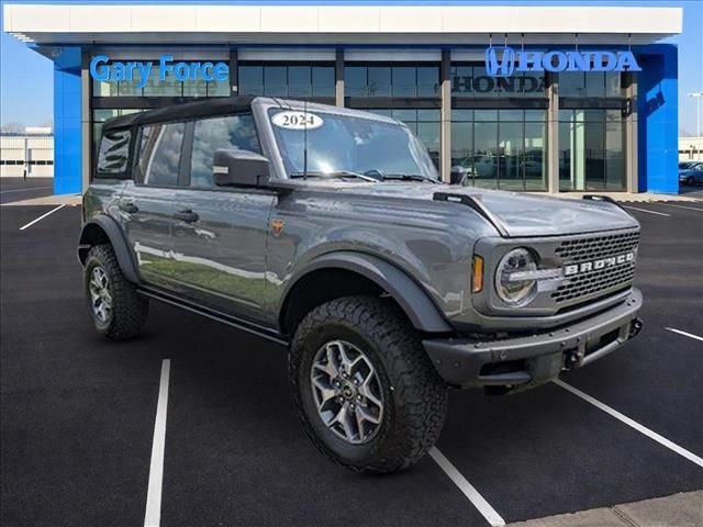 Used 2024 Ford Bronco Badlands AWD/4WD image 1