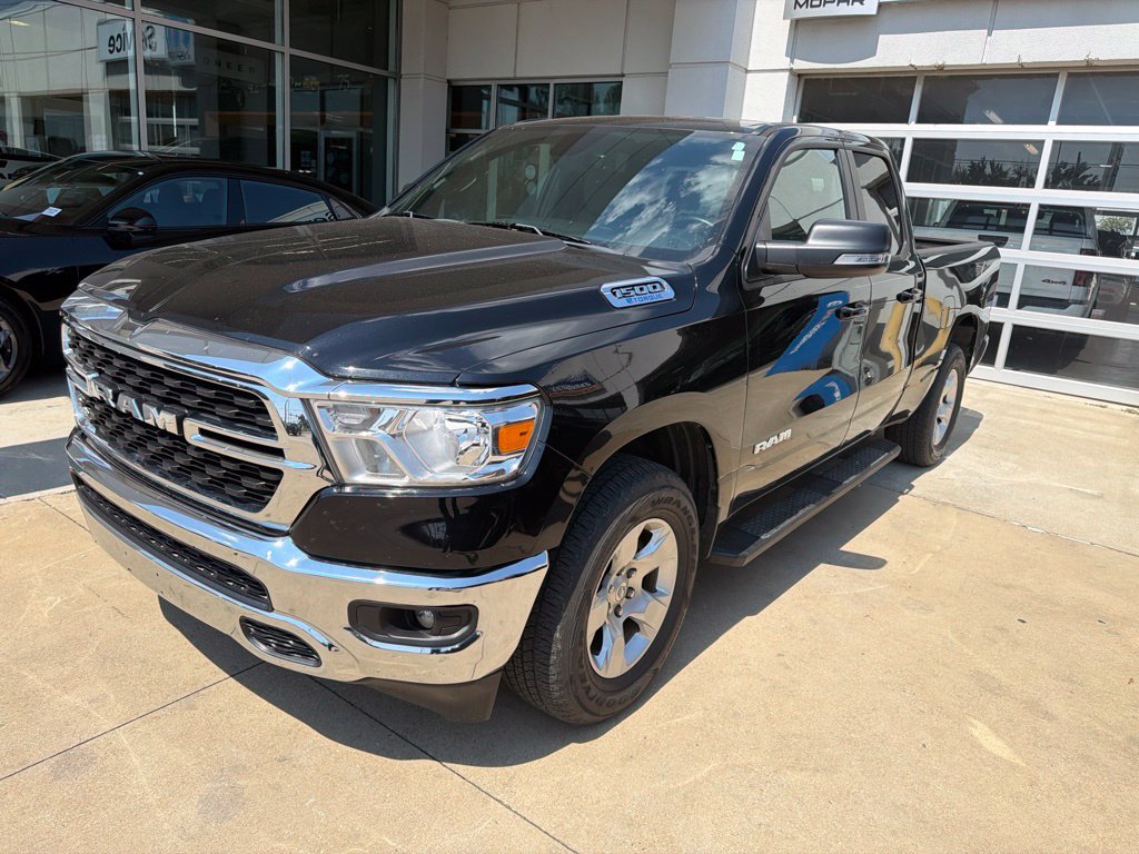 Used 2022 RAM 1500 Big Horn AWD/4WD image 3