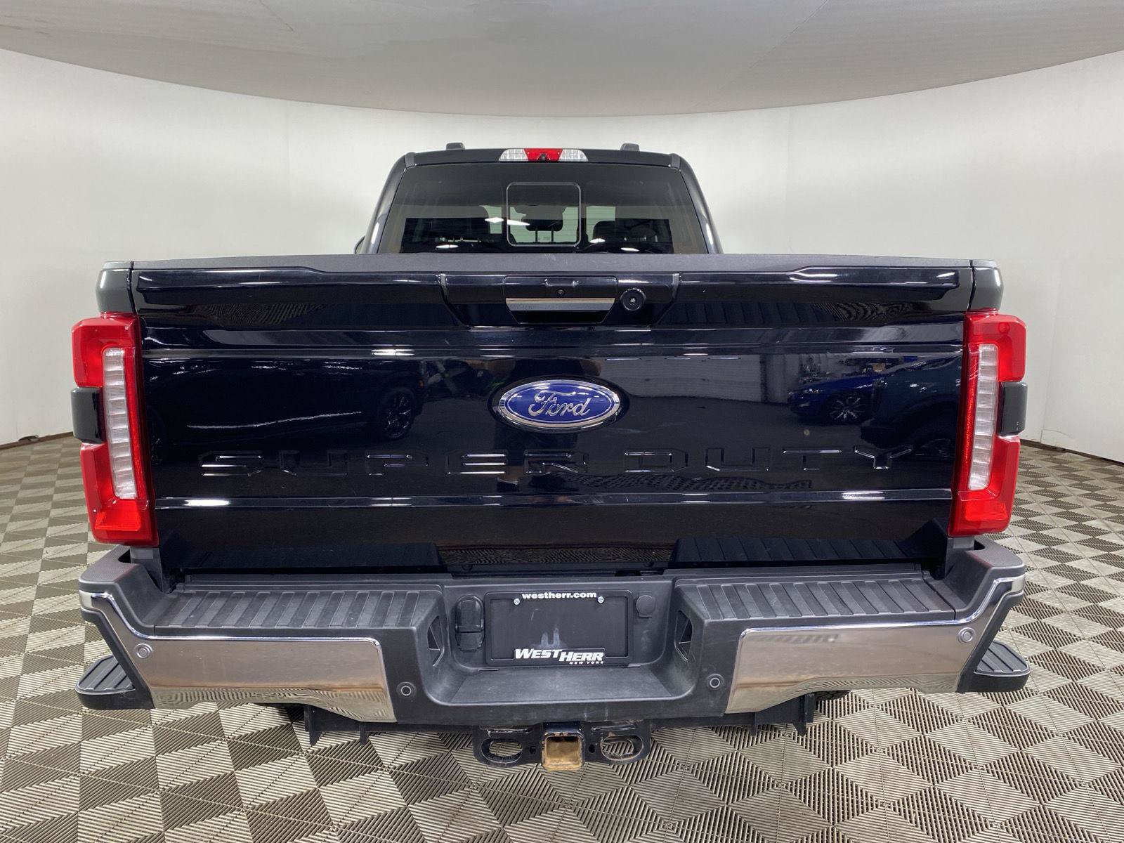Used 2024 Ford F350 Lariat w/ Chrome Package AWD/4WD image 6